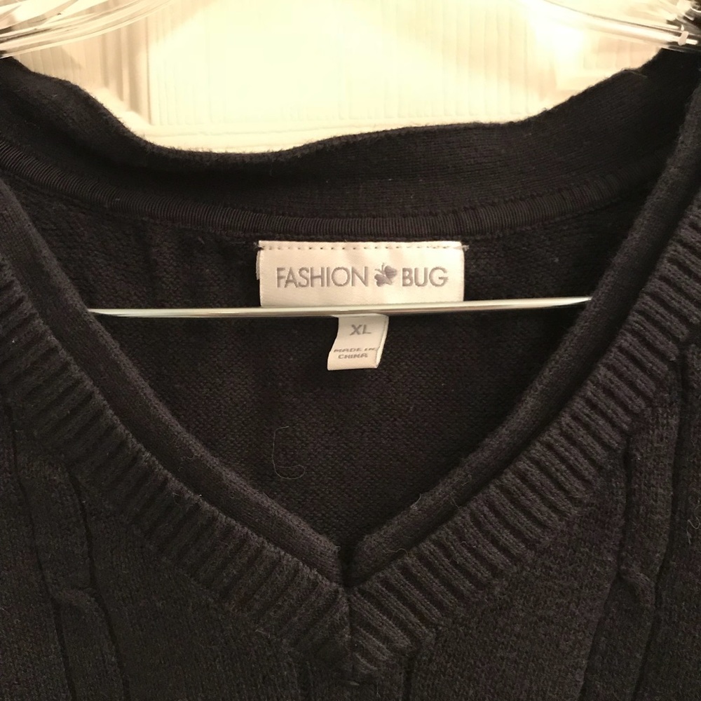 Sweater - Picture 4 of 4